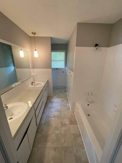 After Refinishing Bathroom — Kernersville, NC — RENEW-It Master
