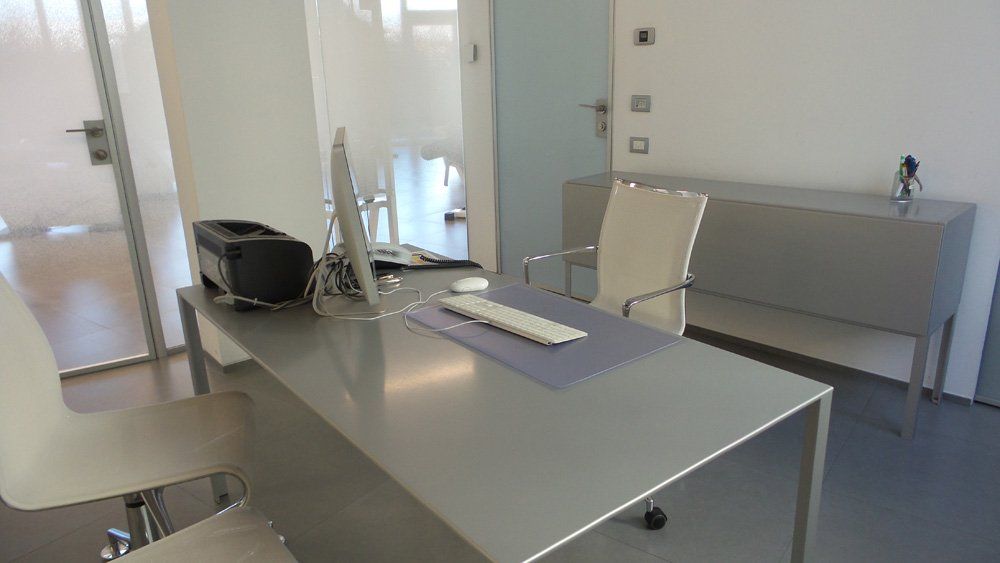 Studio medico con pc e stampante