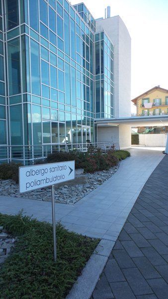 Esterni di edificio a vetri