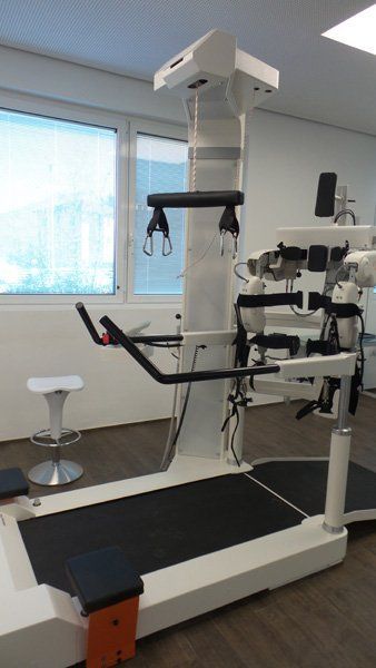 Sala con strumento di riabilitazione