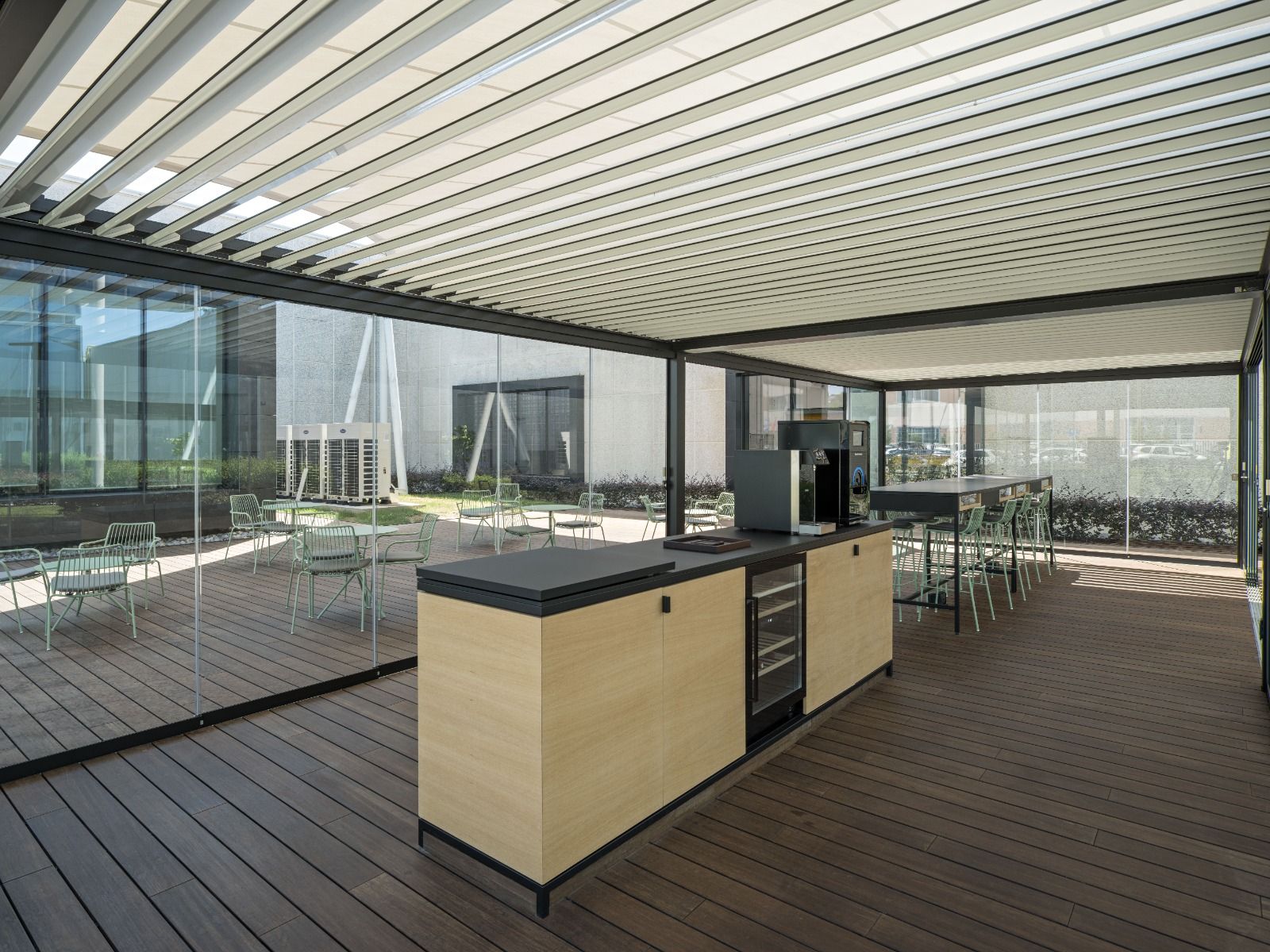 pergola bioclimatica innocenti finiture 4