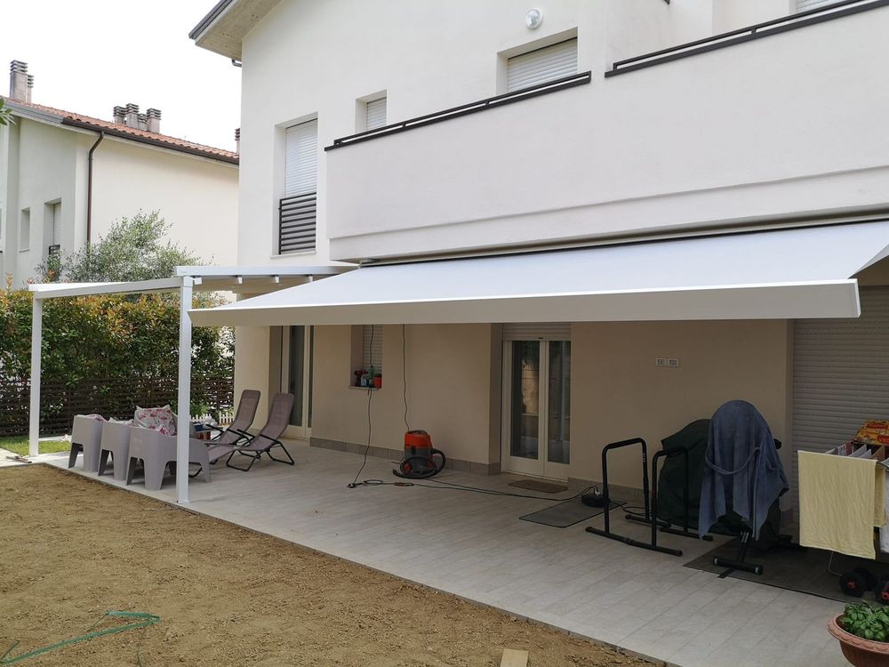 pergola bioclimatica per cucina esterna