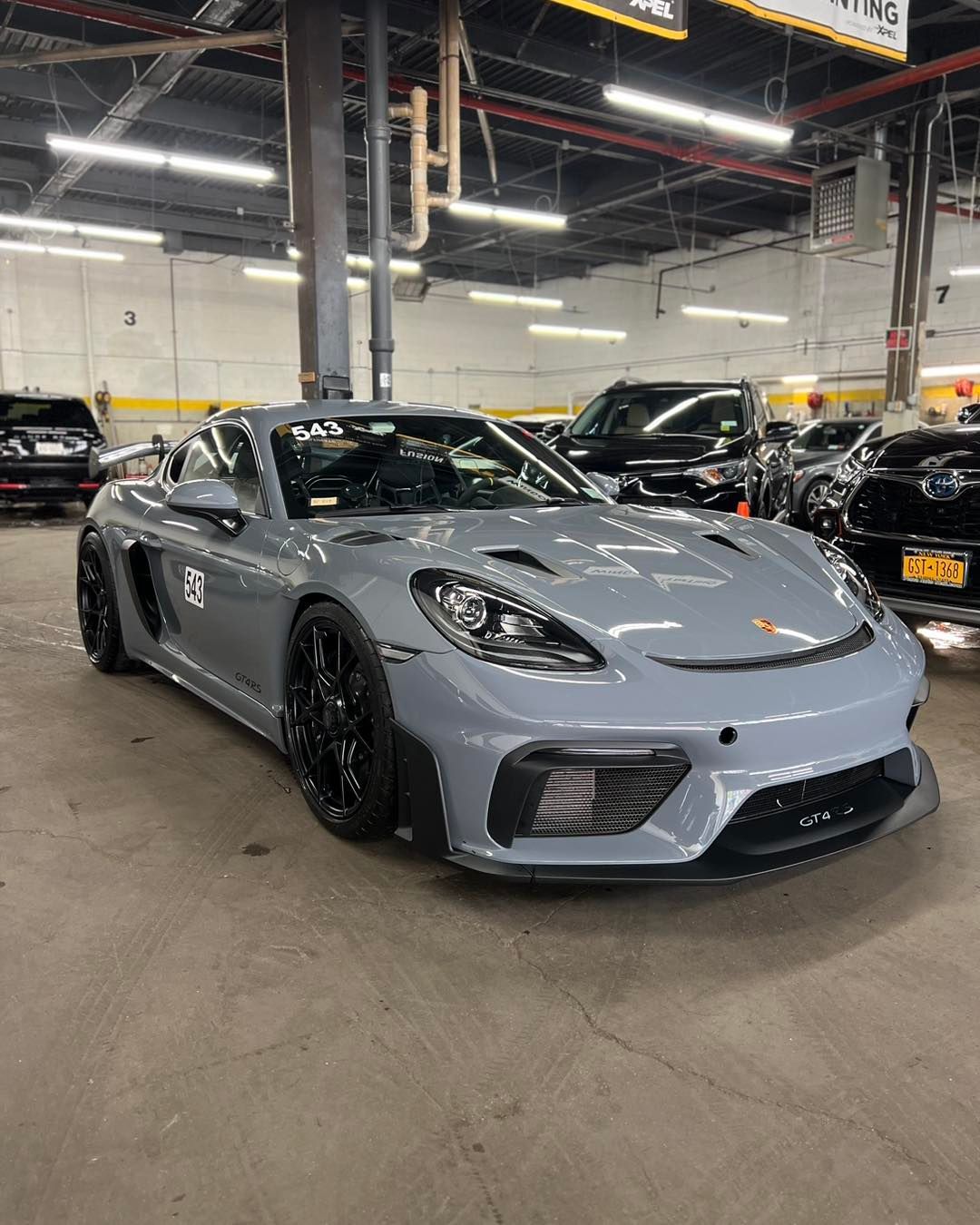 Porsche 718 Cayman