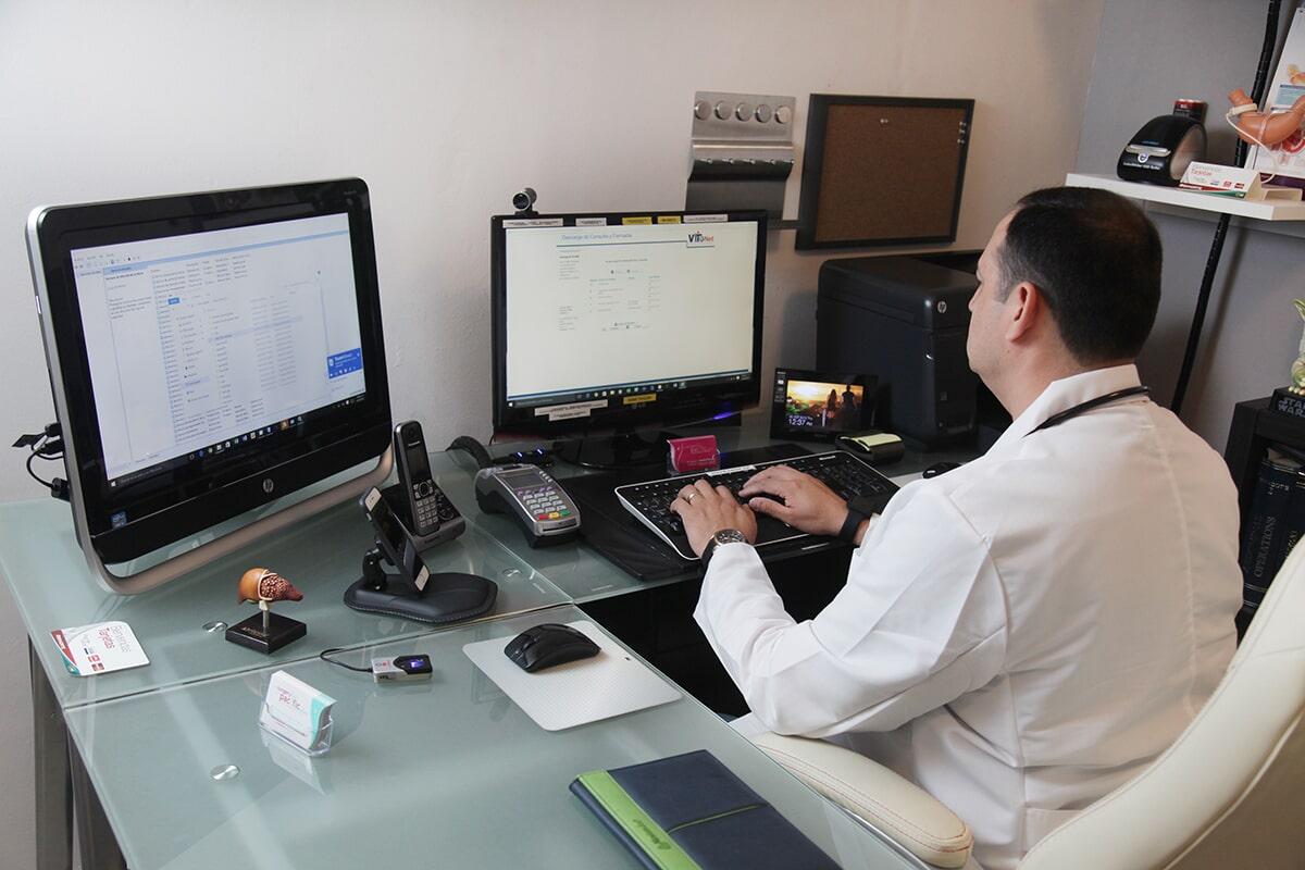 DR. SERGIO U. ACOLTZI ESCORCIA