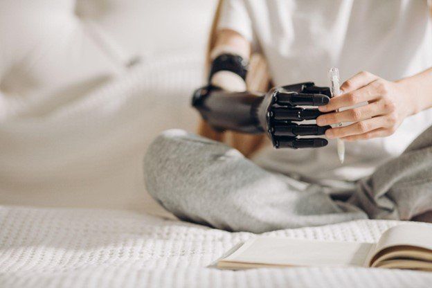 Choosing Body-Powered or Electric Prosthetic Arms