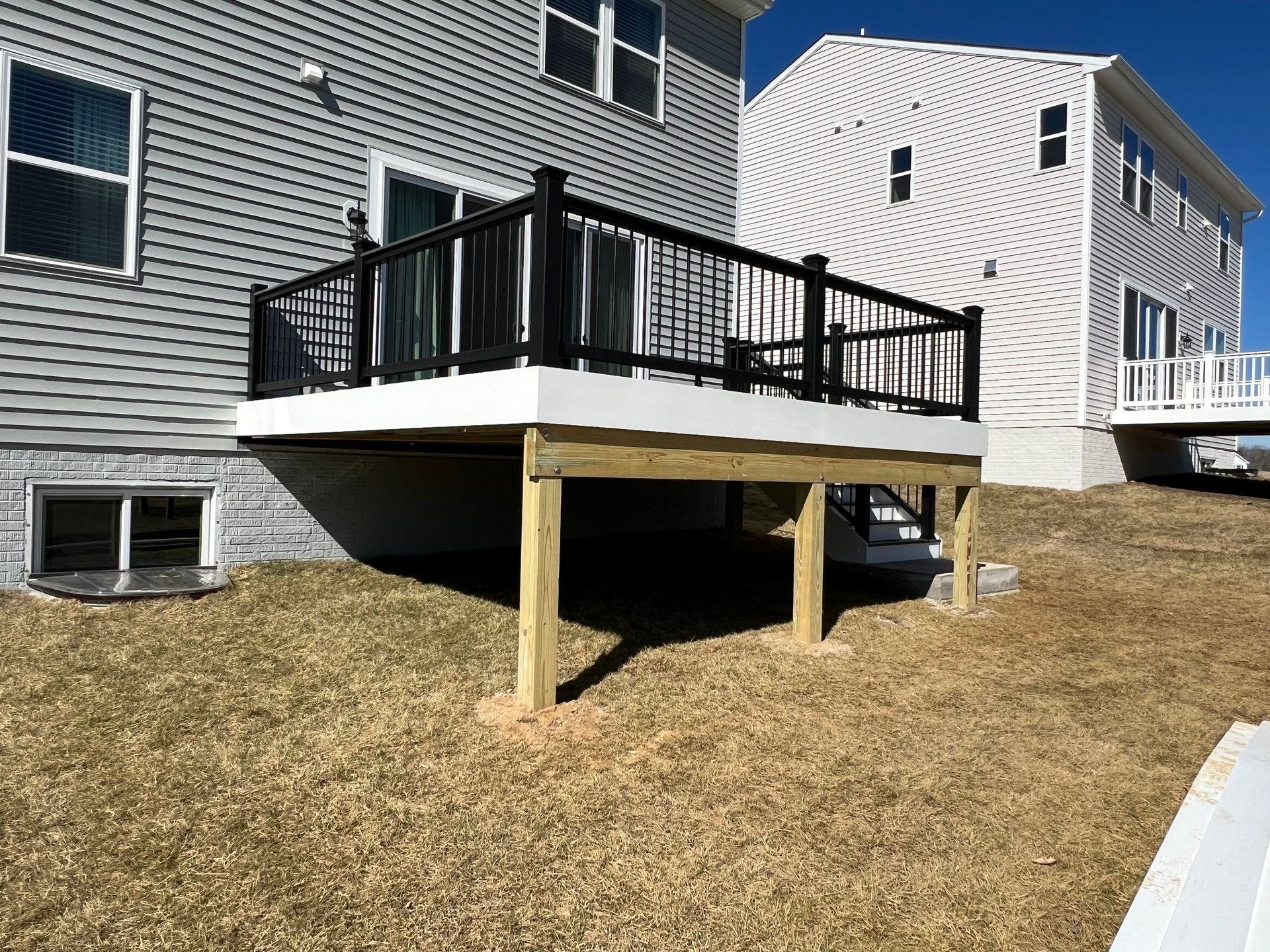 raised composite deck with posts