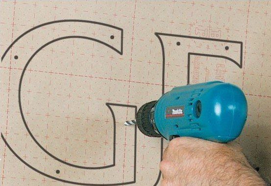 Metal and plastic Letters, Drill Installation Pattern