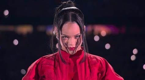 Rihanna's Stunning Super Bowl 2023 Halftime Show Brings Pregnancy News