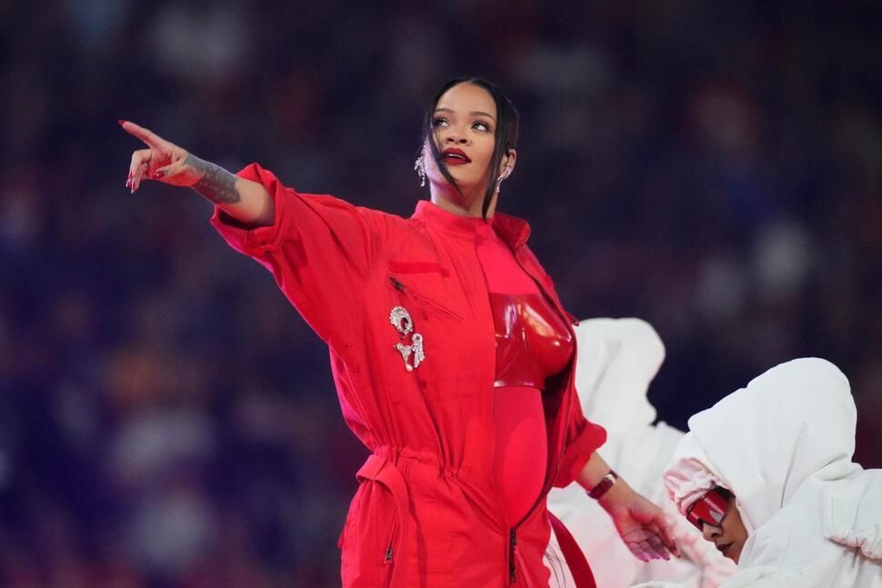 Rihanna reveals she's pregnant with baby No. 2 during Super Bowl halftime show