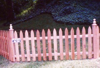 picket fence - custom fences in Rockville, MD