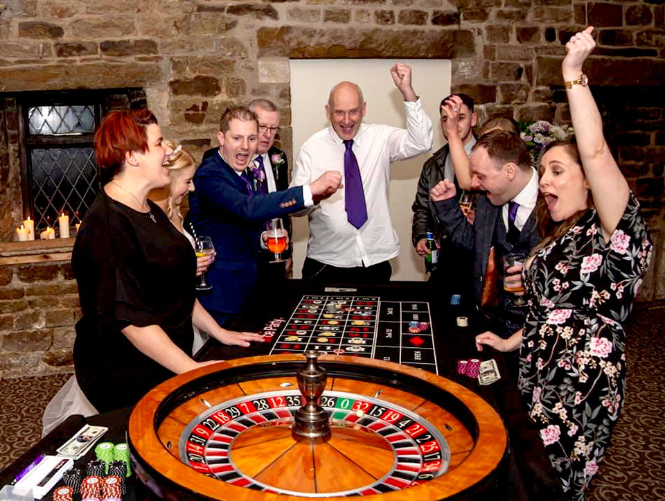 Fun-Casino-Hire-Roulette-Table