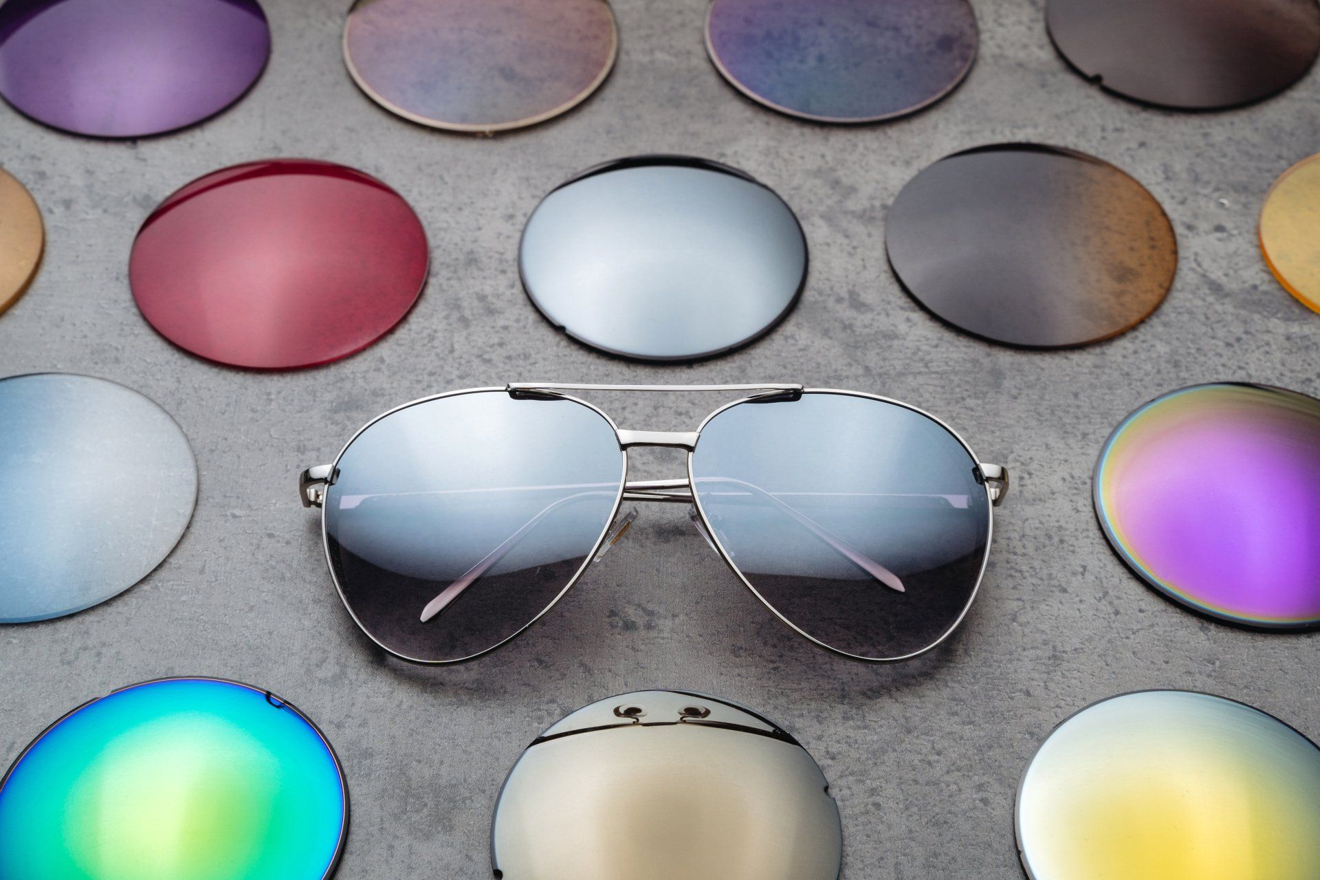 Sonnenbrille und Sportbrillen