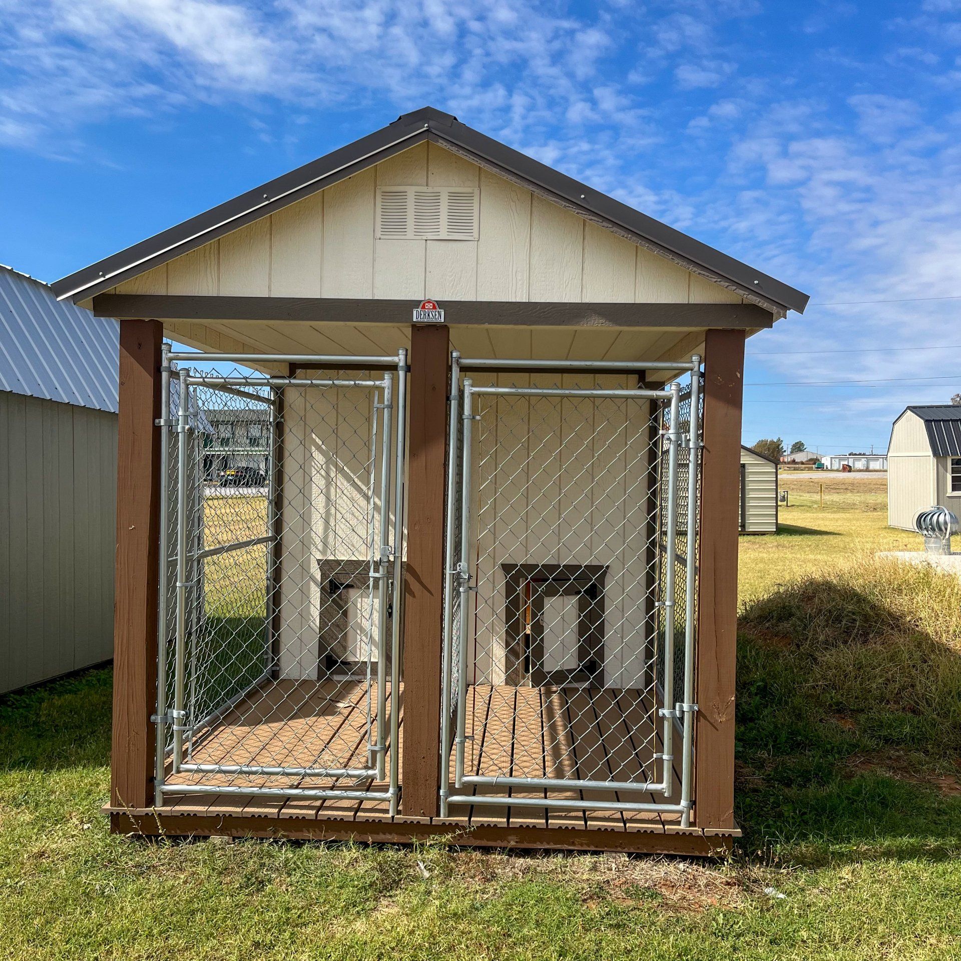 8x16 Dog Kennel Front Centered