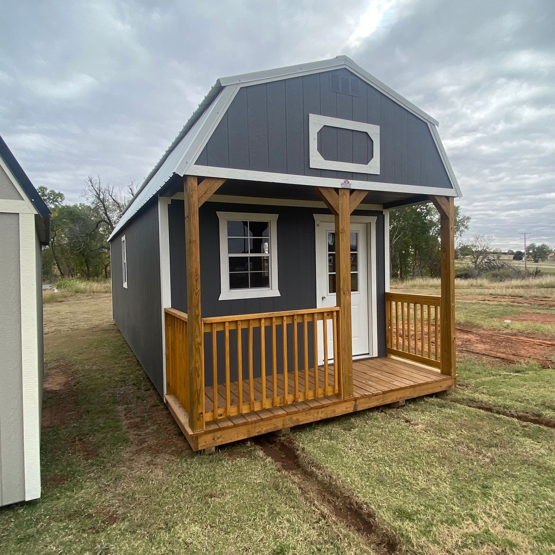 Derksen 12x32 Lofted Barn Cabin