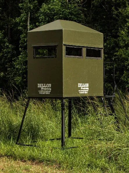 a green hunting  dillon deer blind