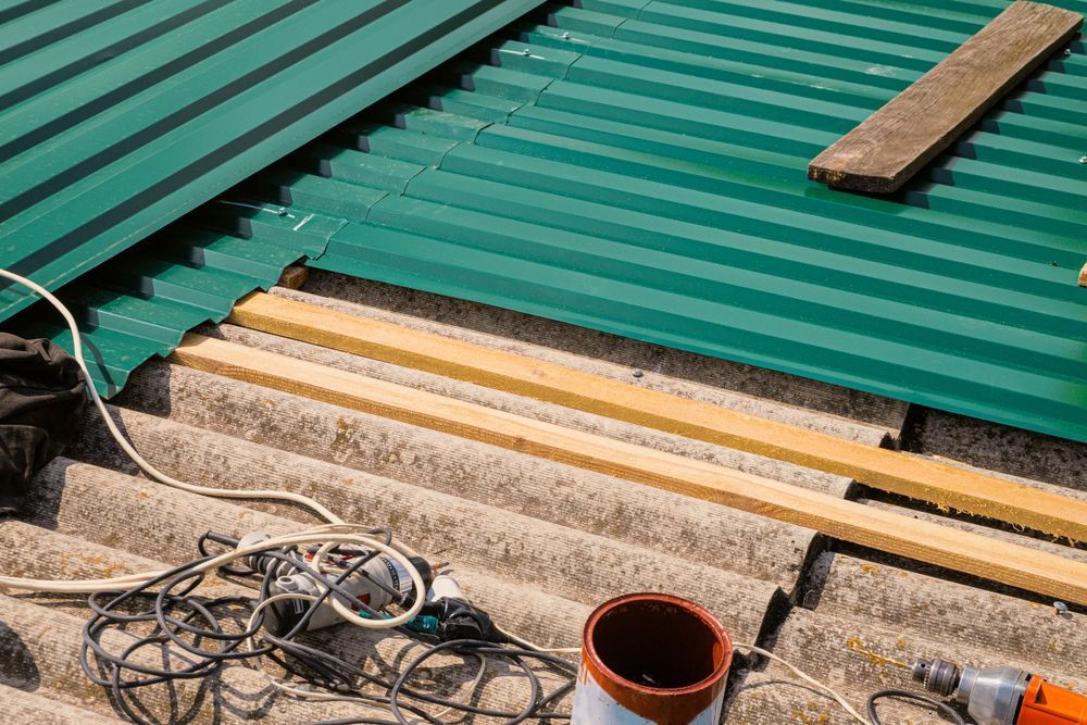 Warning Signs That You Need a New Roof: Outdated Roofing Materials