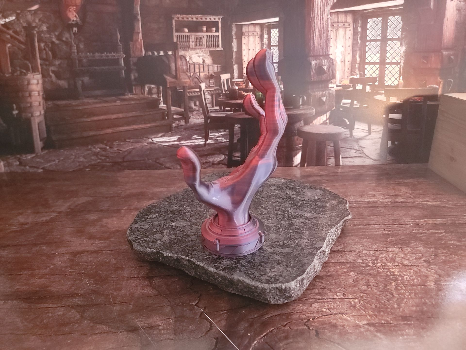 Four Finger Alien Hand