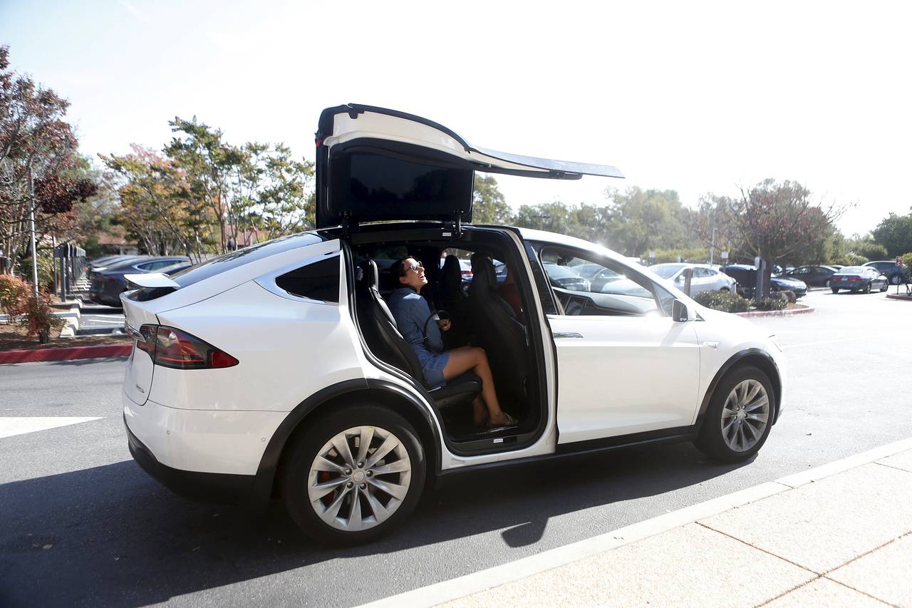 How to Prepare a Tesla for Ceramic Coatings