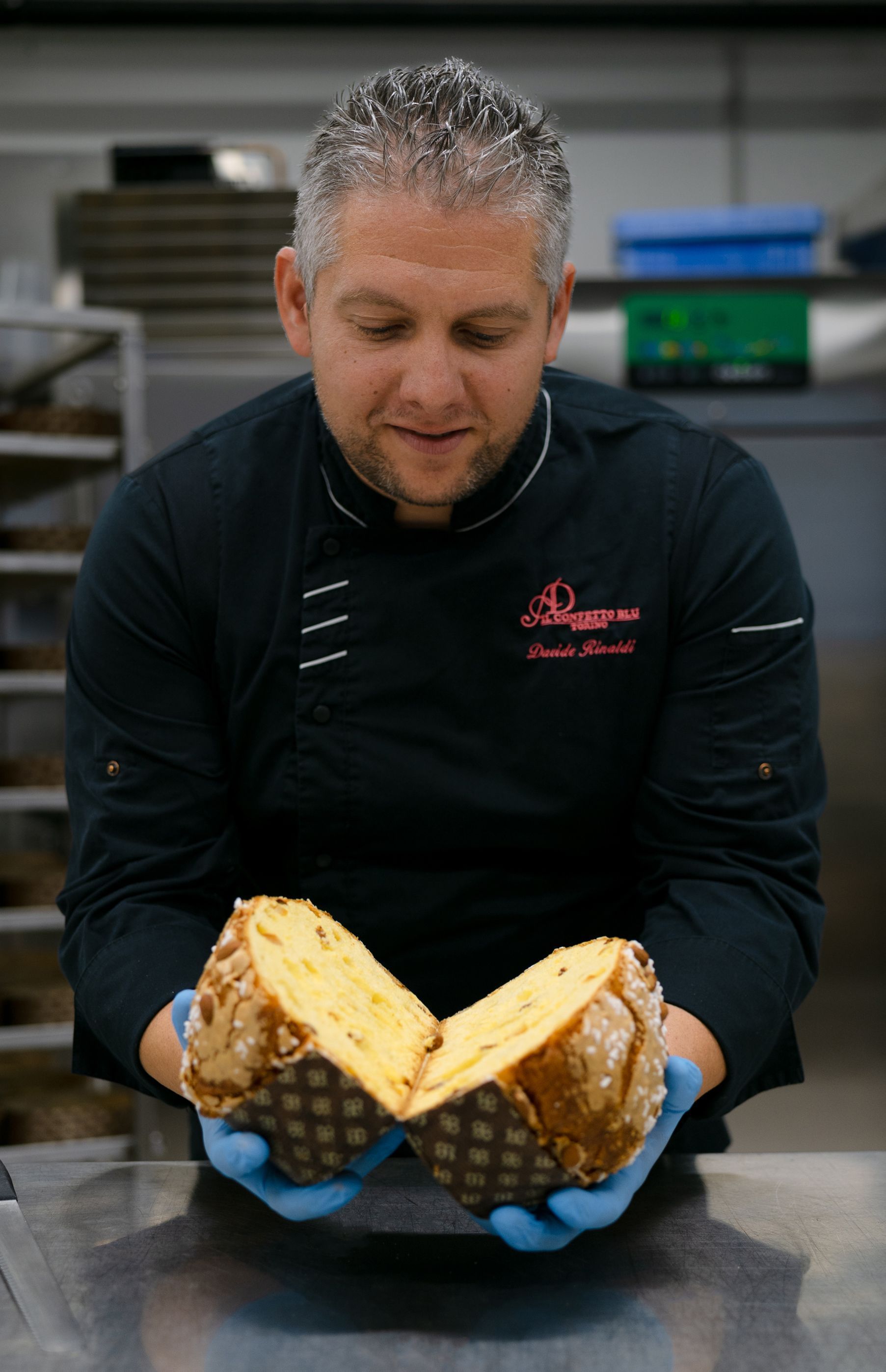 apertura panettone artigianale a Torino