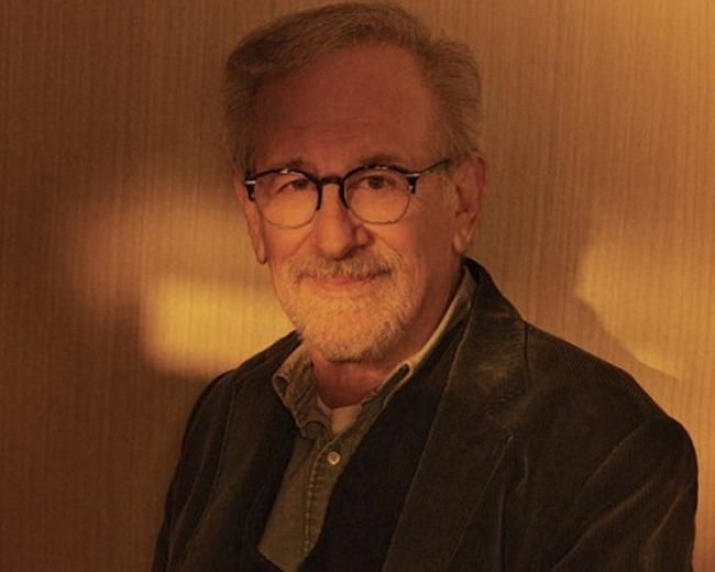 Steven Spielberg with terracotta background
