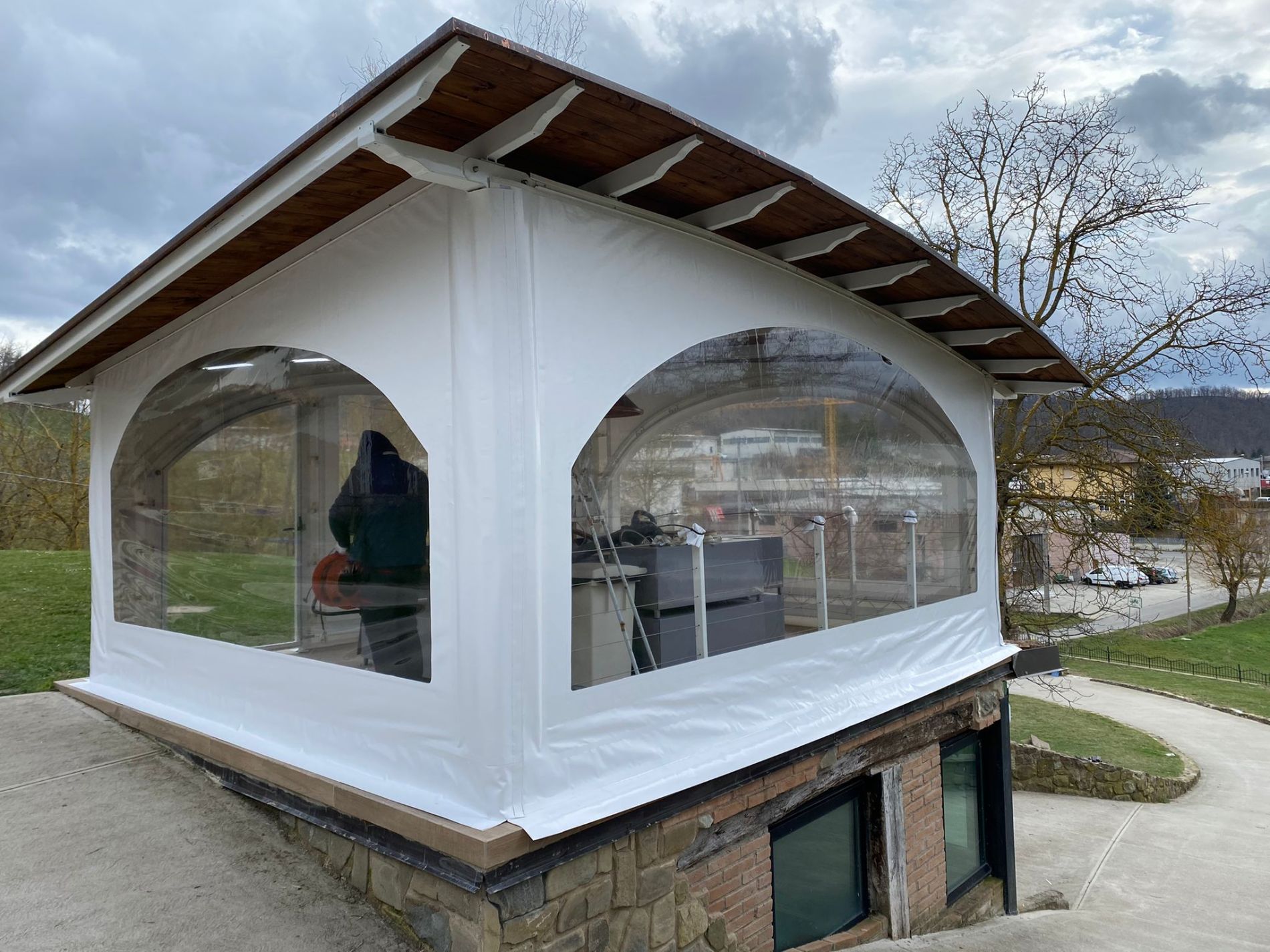 chiusure laterali in pvc per soppalco