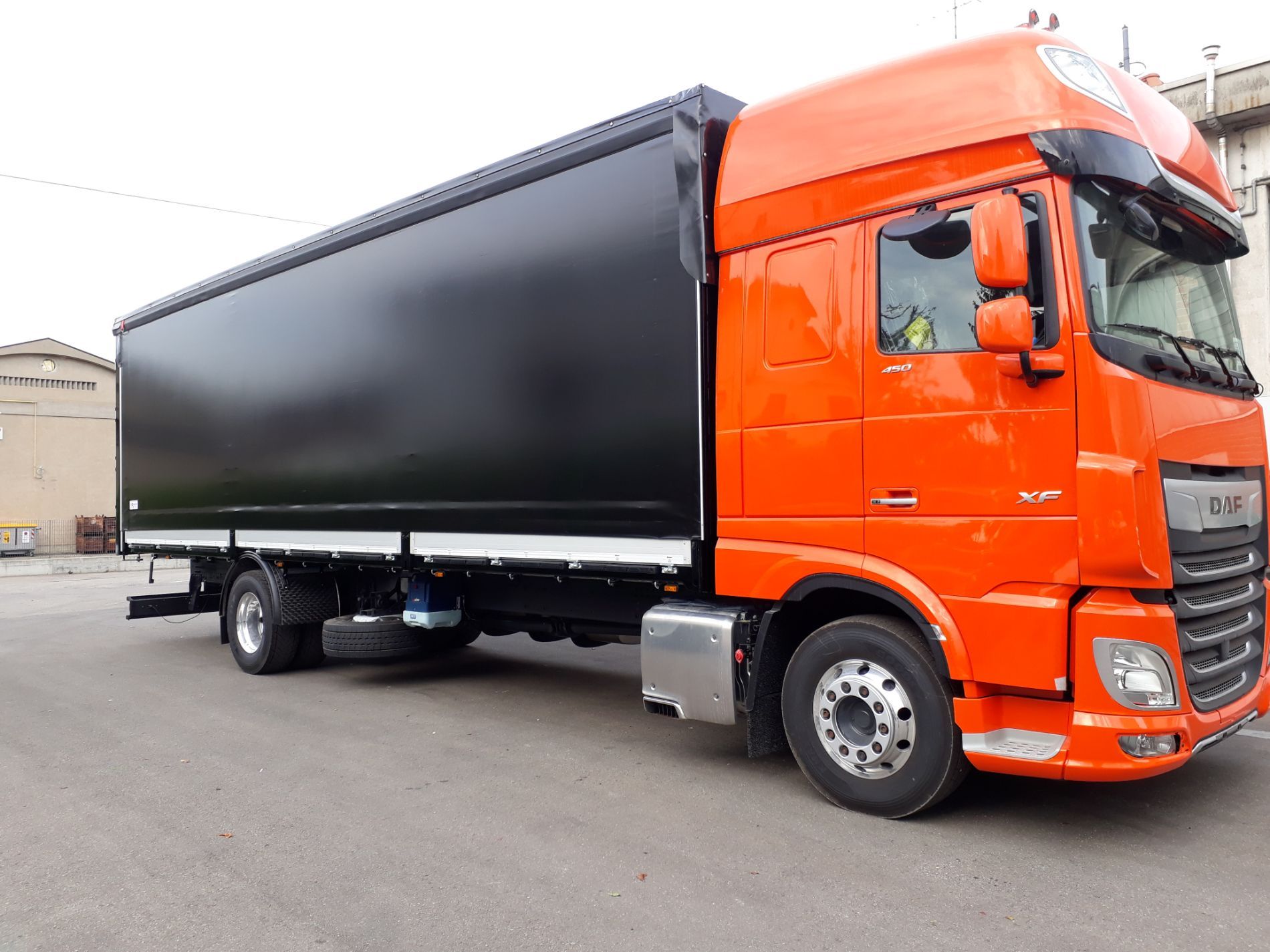 telone in pvc nero per camion