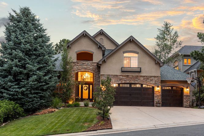 915 Greenridge Lane, Castle Pines, CO 80108