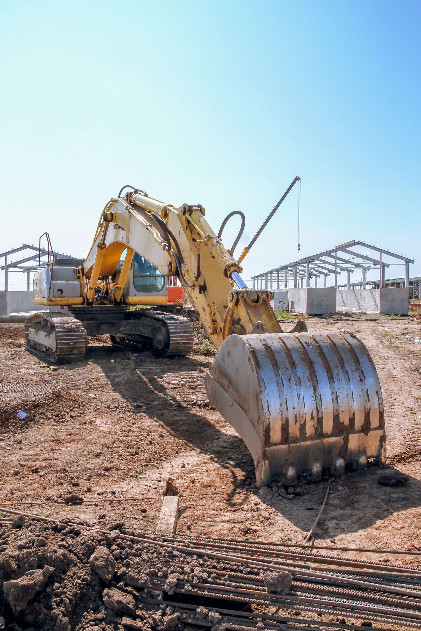 A Yellow Excavator | Lamont, FL | Billy Simmons Backhoe & Hauling
