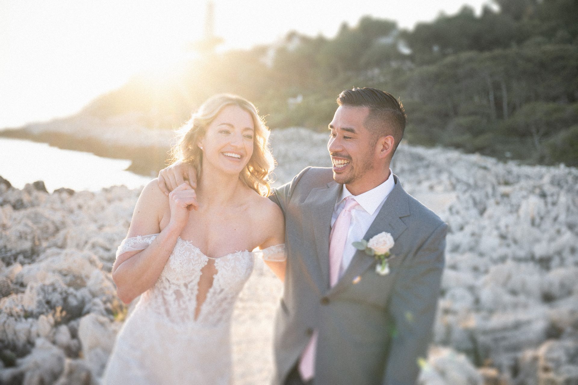 Natural, unposed couple photoshoot after a French wedding.