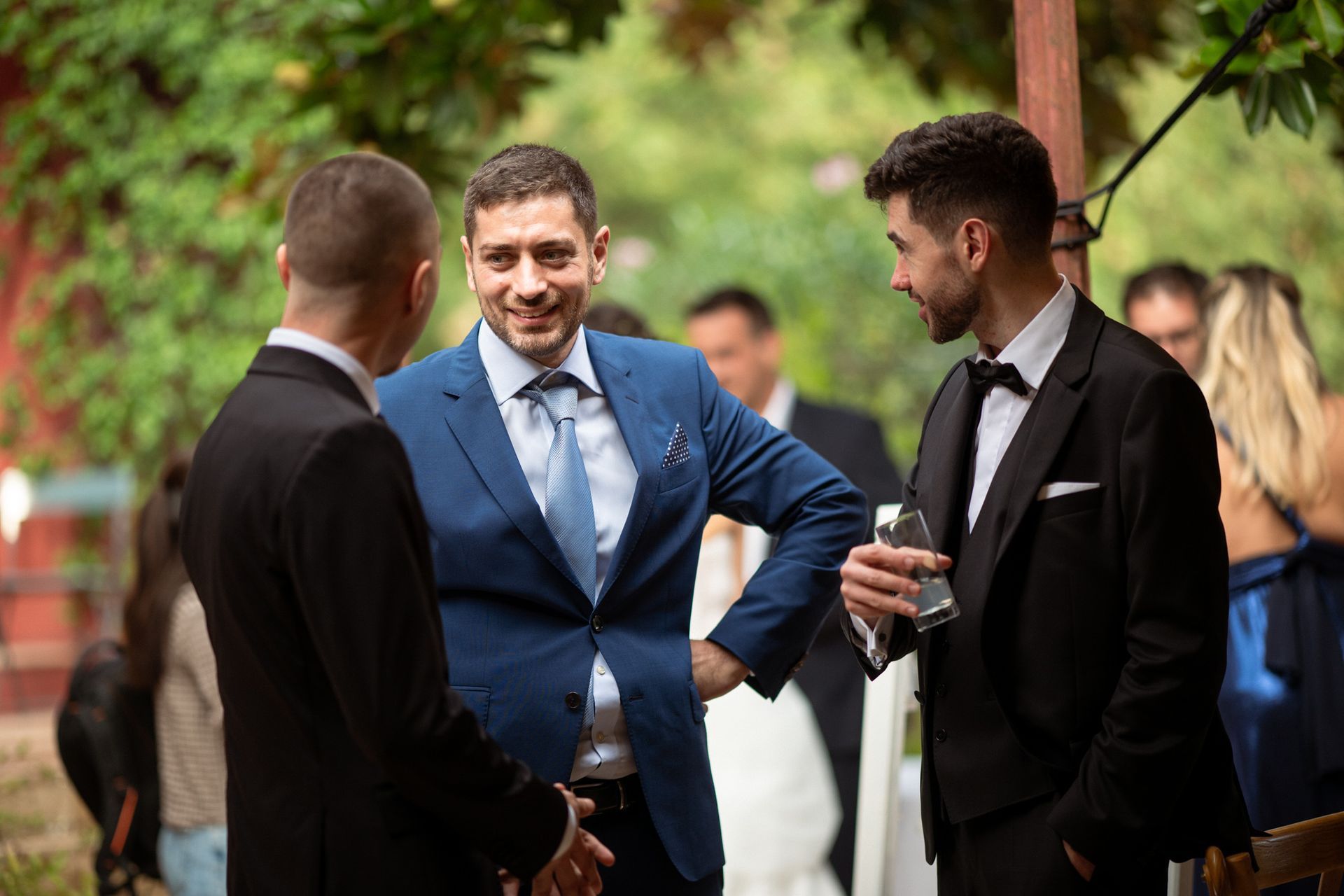 images des invités au mariage prises sur le vif, dans un style reportage