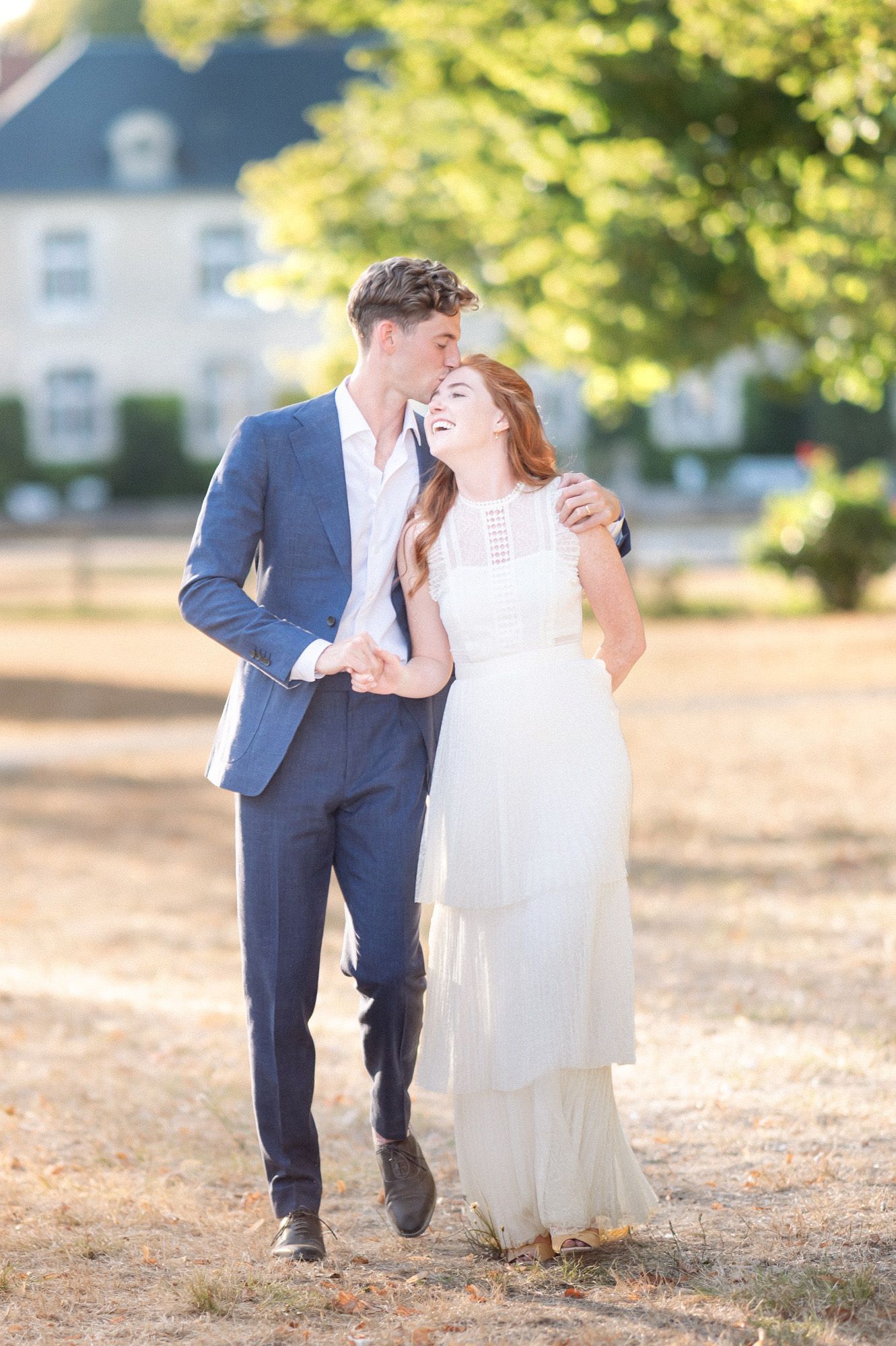 A couple during a natural, unposed photoshoot on the French Riviera.