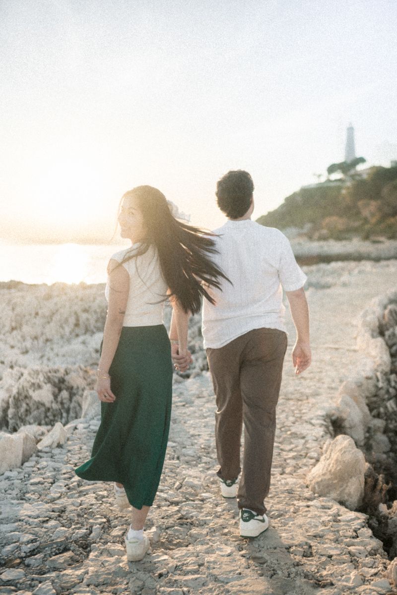 A golden hour couple photoshoot on the beach on the French Riviera