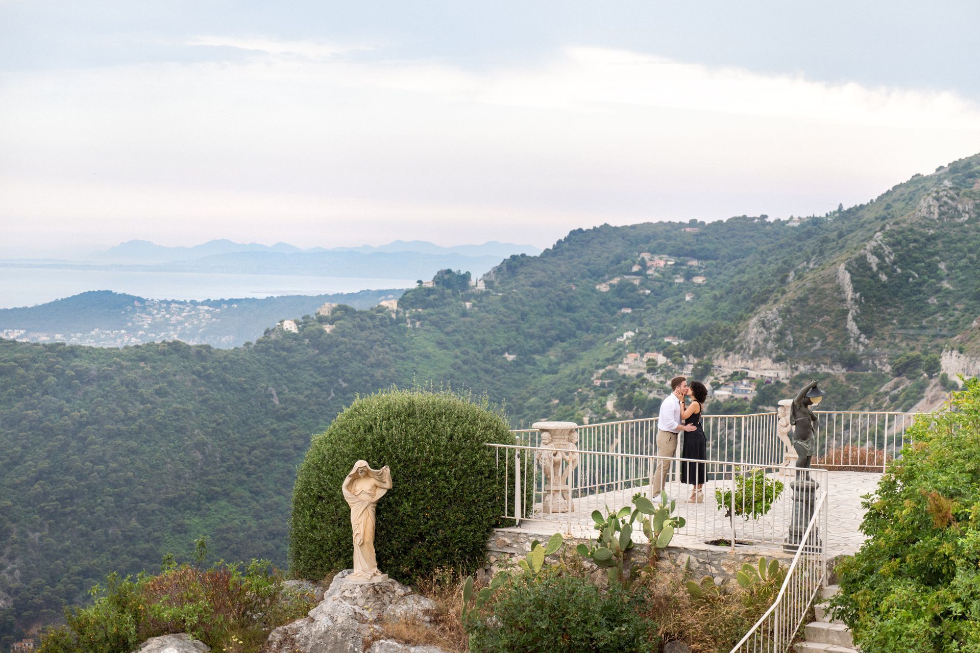 A couple portrait with a view of the French Riviera