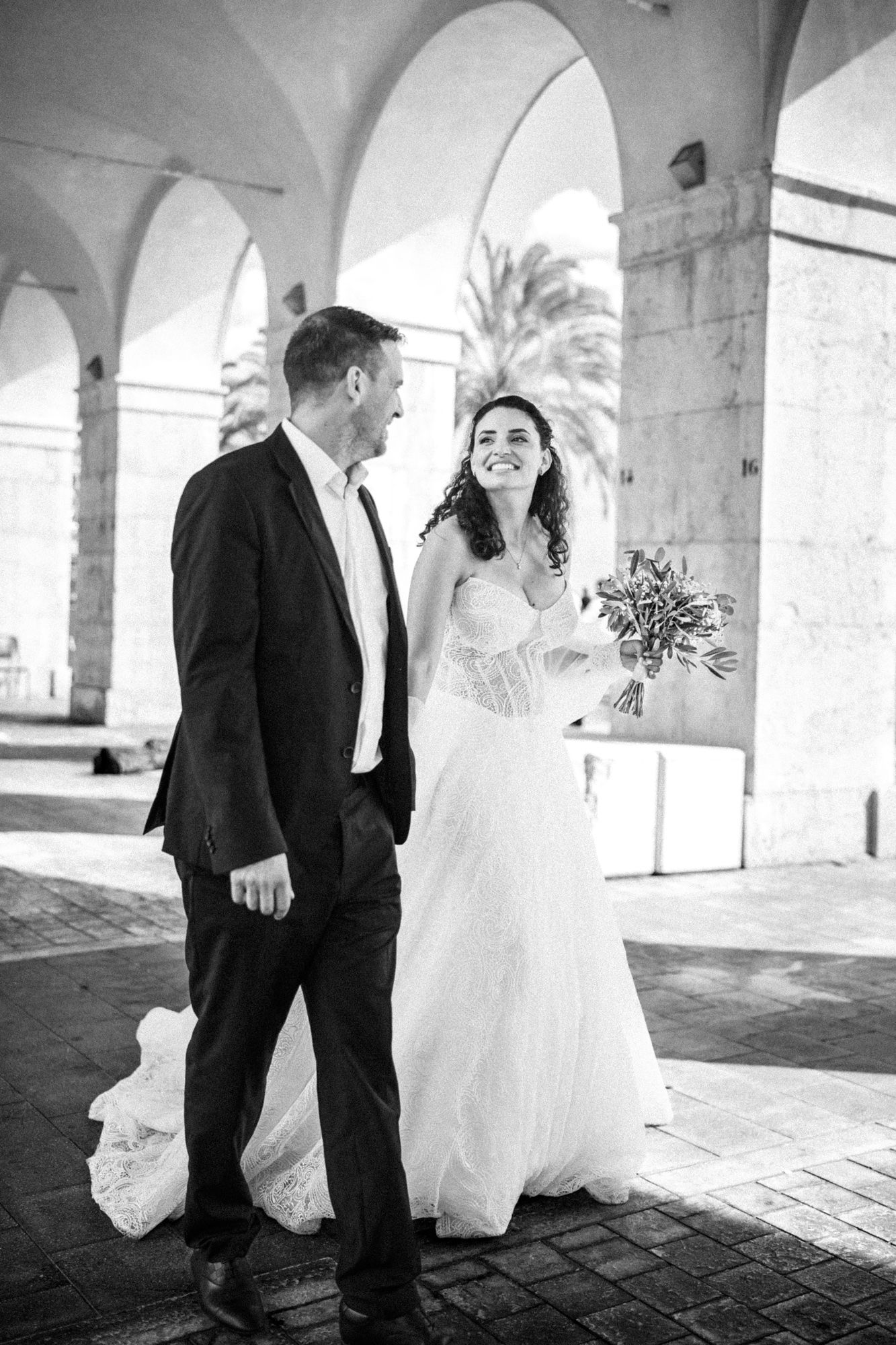 portrait du mariage Nice natural et decontracé veille ville, Cote d'Azur