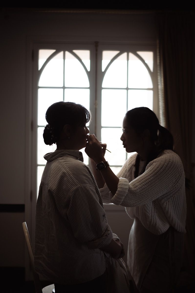 bridal prep in Chateau Cremat, wedding venue, Nice