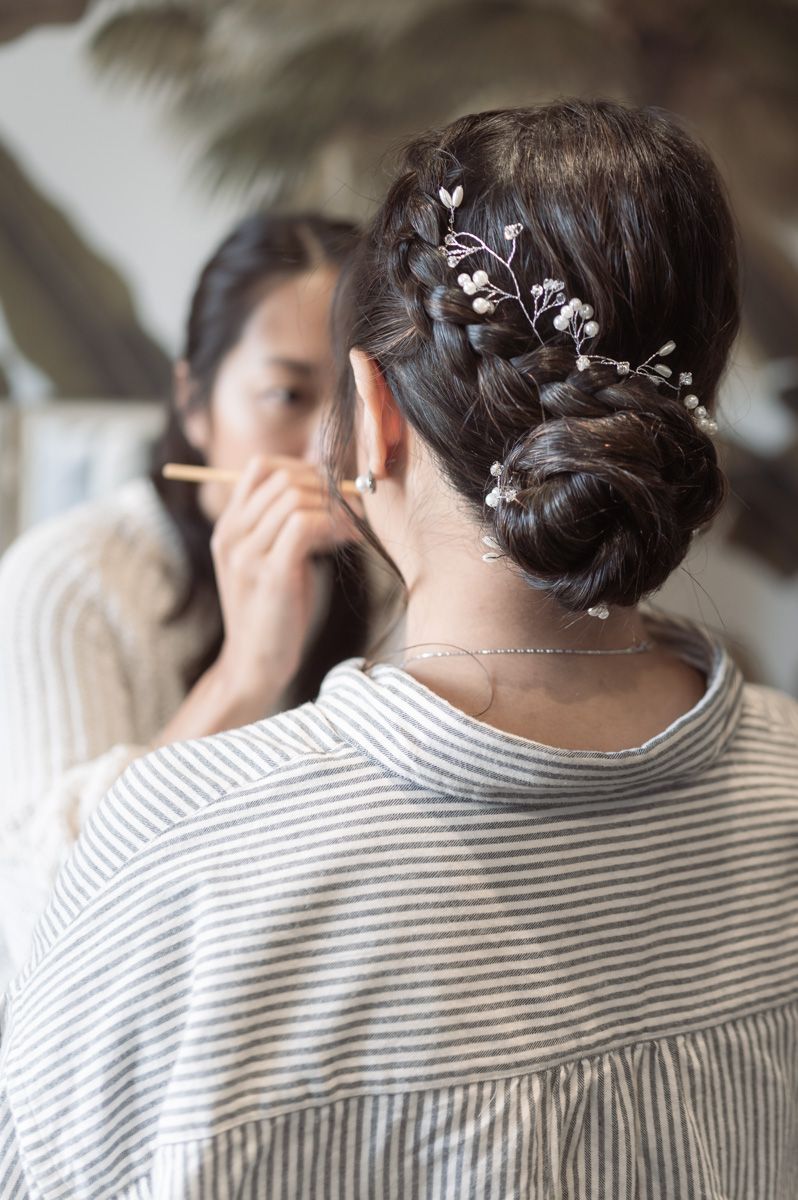 bridal prep in Chateau Cremat, wedding venue, Nice