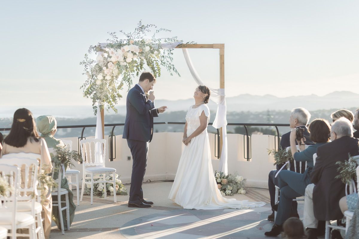 exchange of vows at chateau cremat