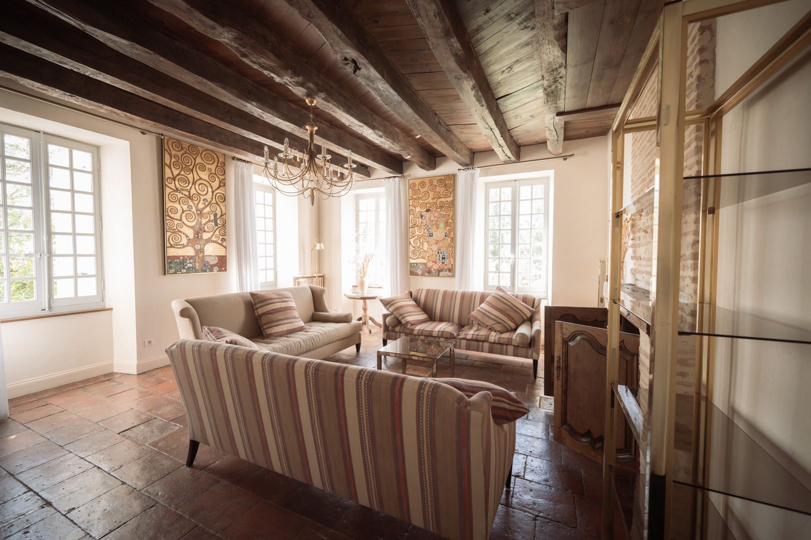 domaine les gaillardoux interior