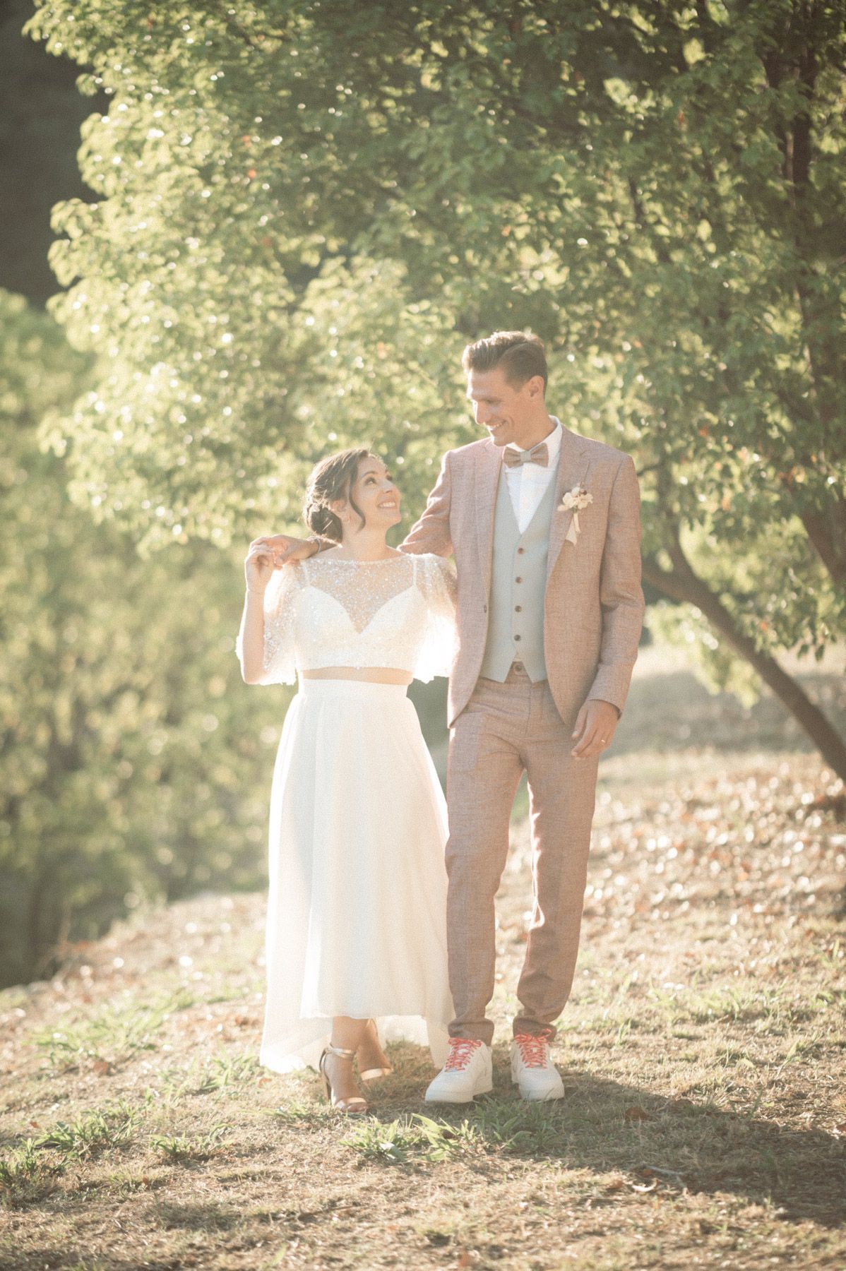 A sunset wedding-day couple photoshoot in the South of France