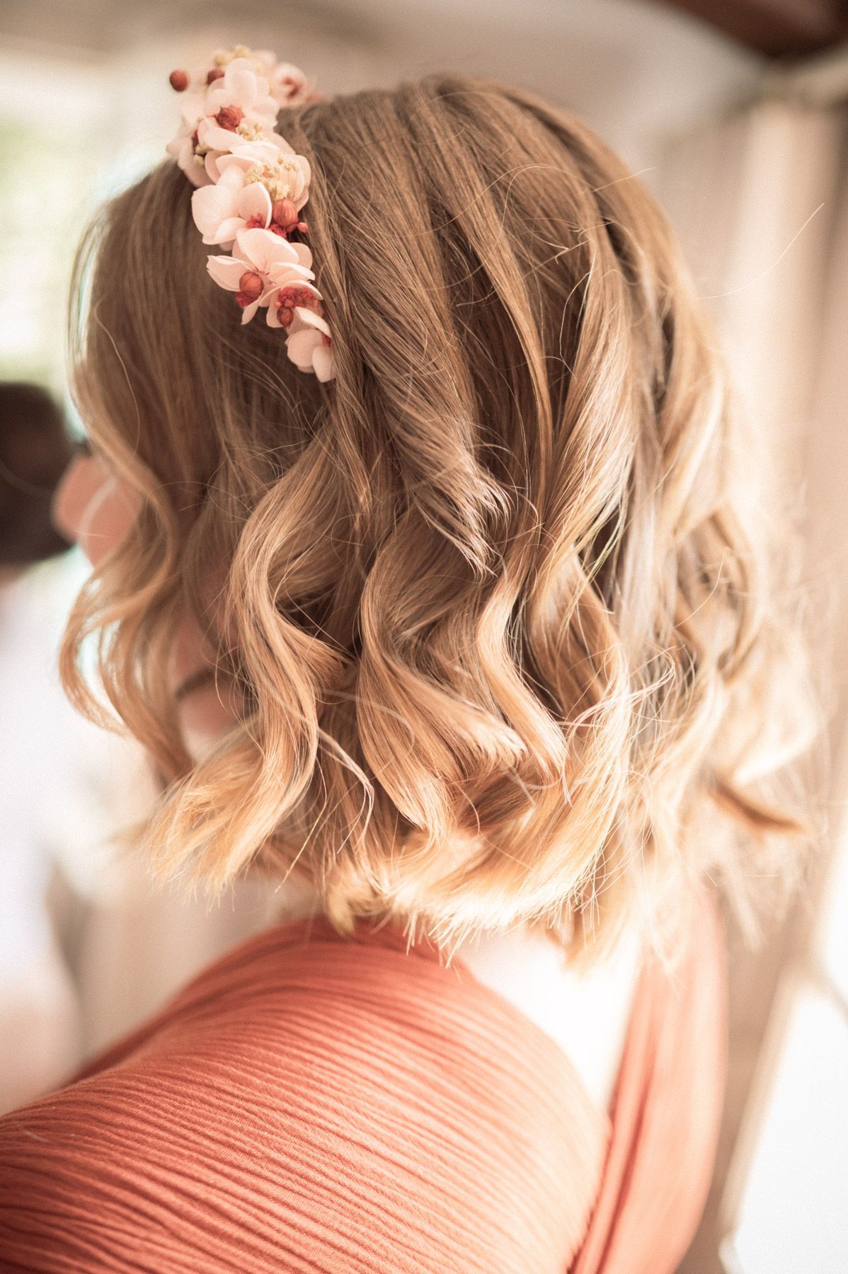 beautiful bridal hair in ringlets