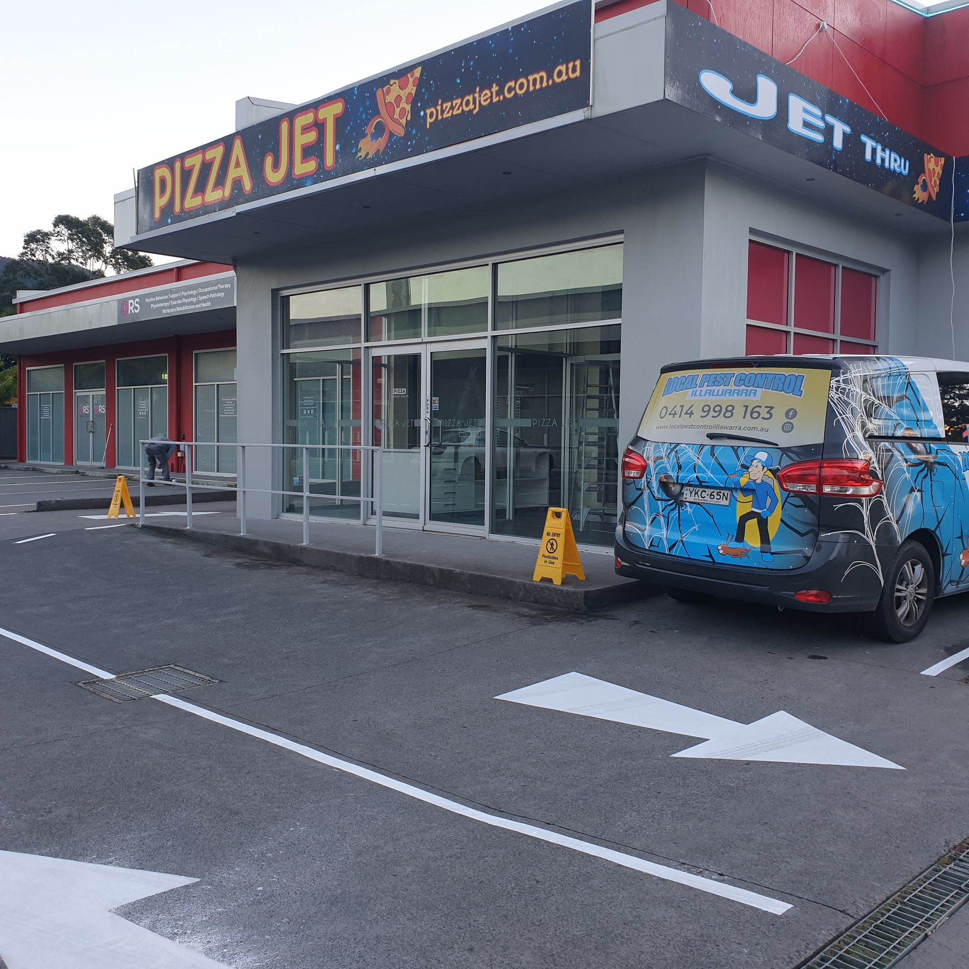Pizza Restaurant Getting Pest Control Done — Local Pest Control Illawarra in Bulli, NSW