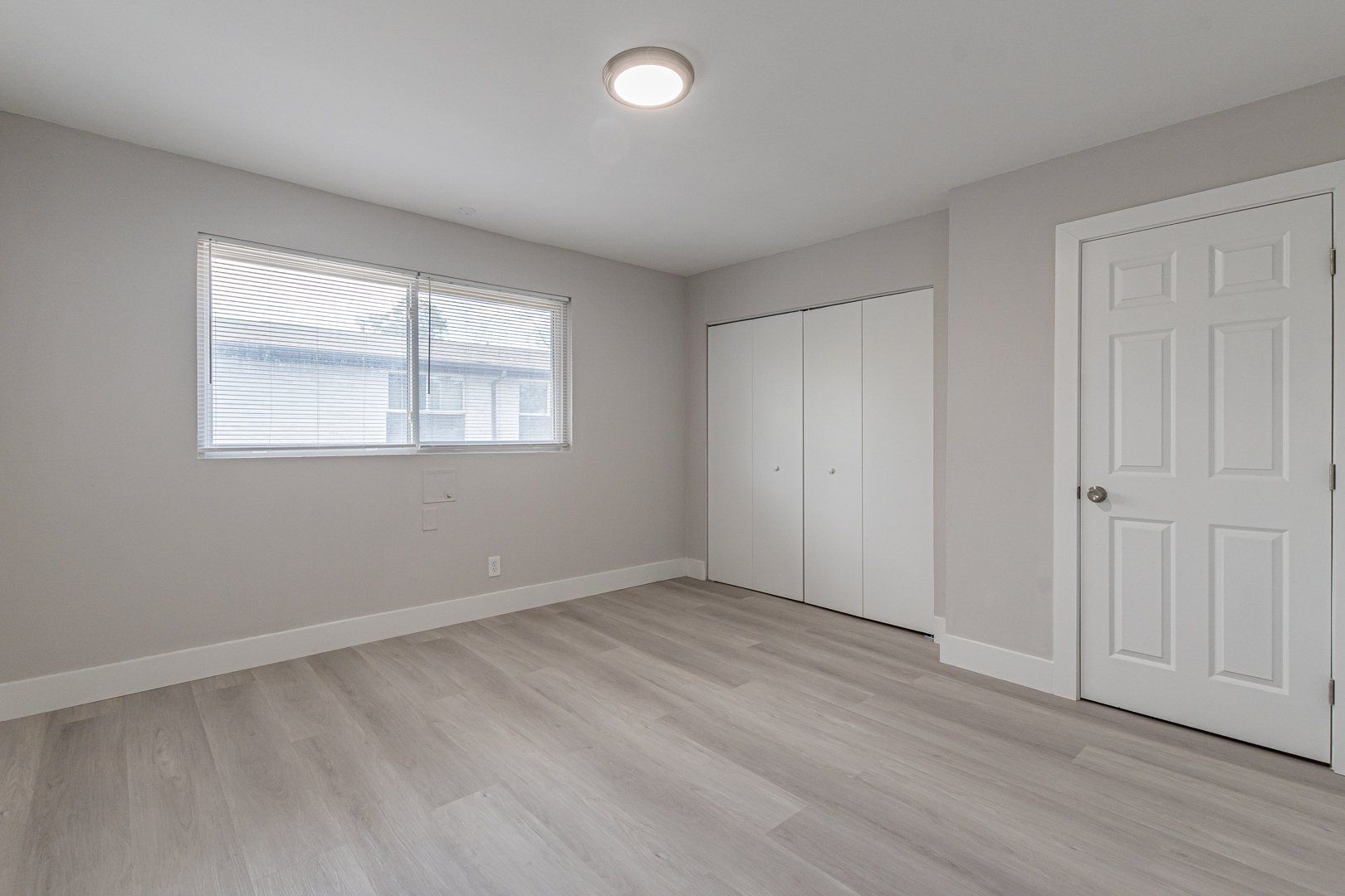 interior with vinyl flooring