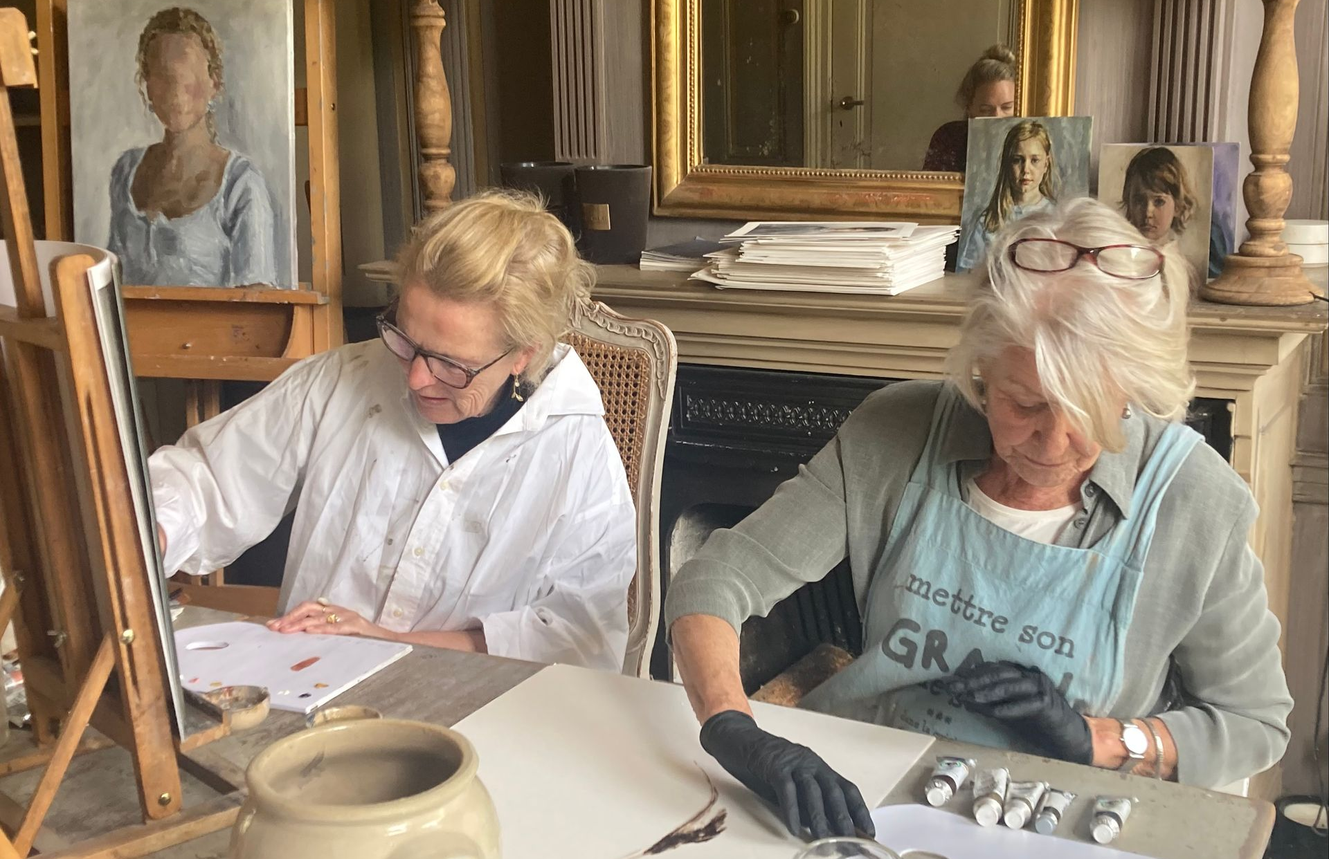 leerlingen aan het werk.