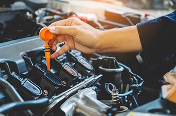 Oil Change — Engine Oil Inspection in Plymouth, MN