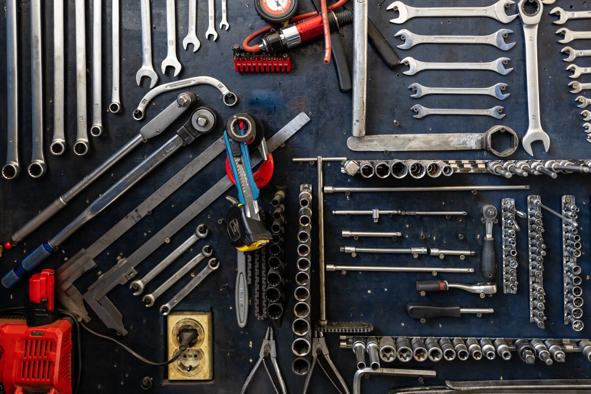 Two Business Man Construction Site Engineer - Grove City, OH - Ace Truck Body Inc