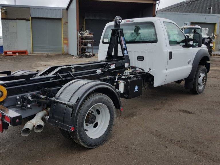 Bucket Truck - Grove City, OH - Ace Truck Body Inc