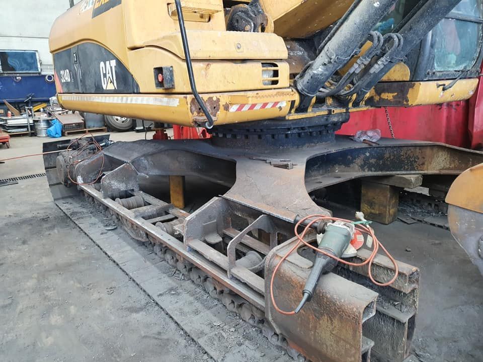 Heavy Machine Getting Repaired — Plant Maintenance in Unanderra, NSW