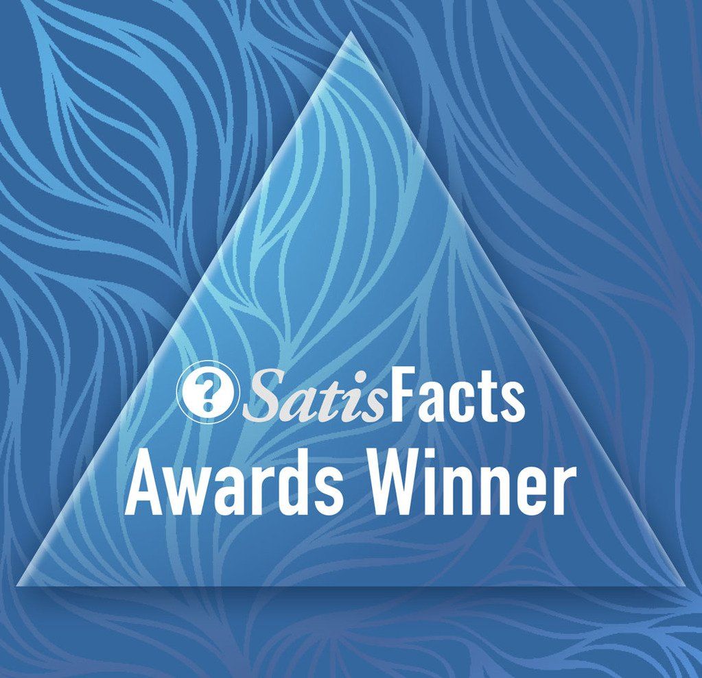 A blue triangle that says satisfacts awards winner