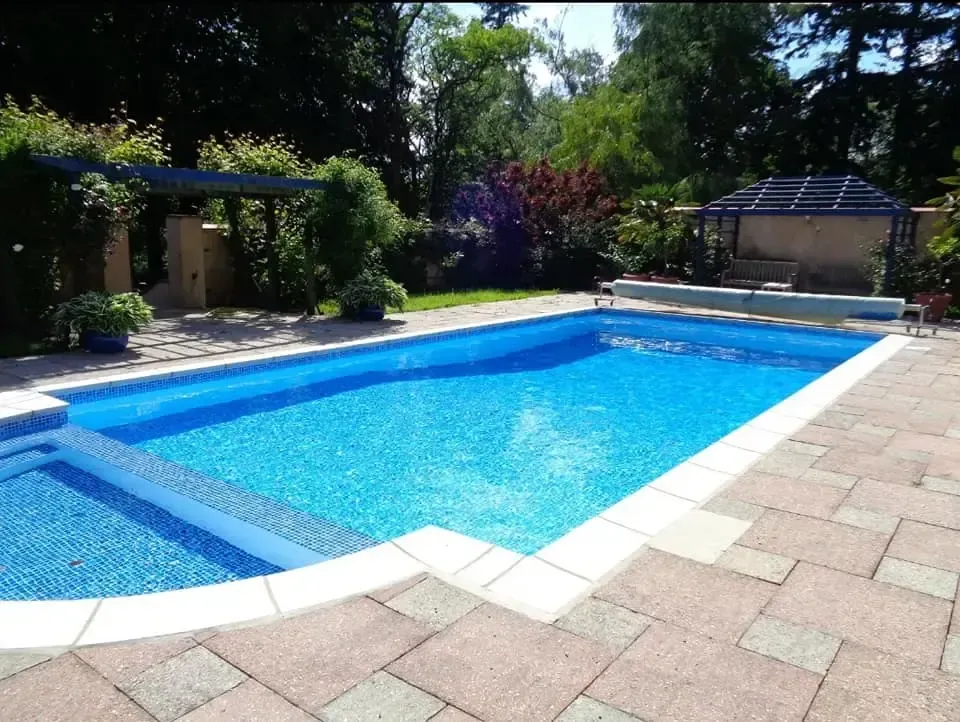 Swimming Pool Maintenance by Neptune