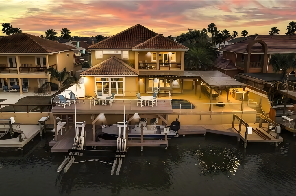 Custom home on North Padre Island built by Innovo Residential